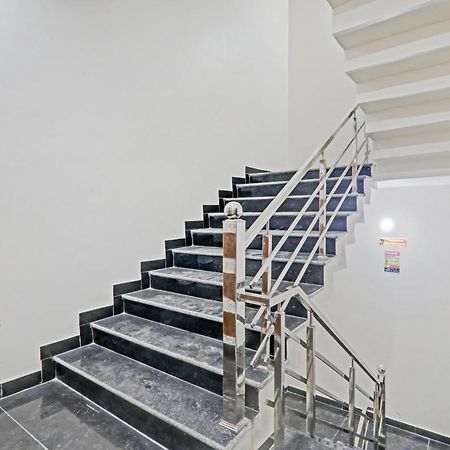 Townhouse P.S.Palace Near Amausi Metro Station Lucknow Luaran gambar