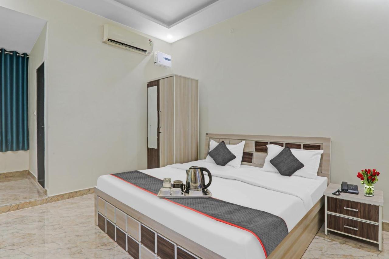 Townhouse P.S.Palace Near Amausi Metro Station Lucknow Luaran gambar