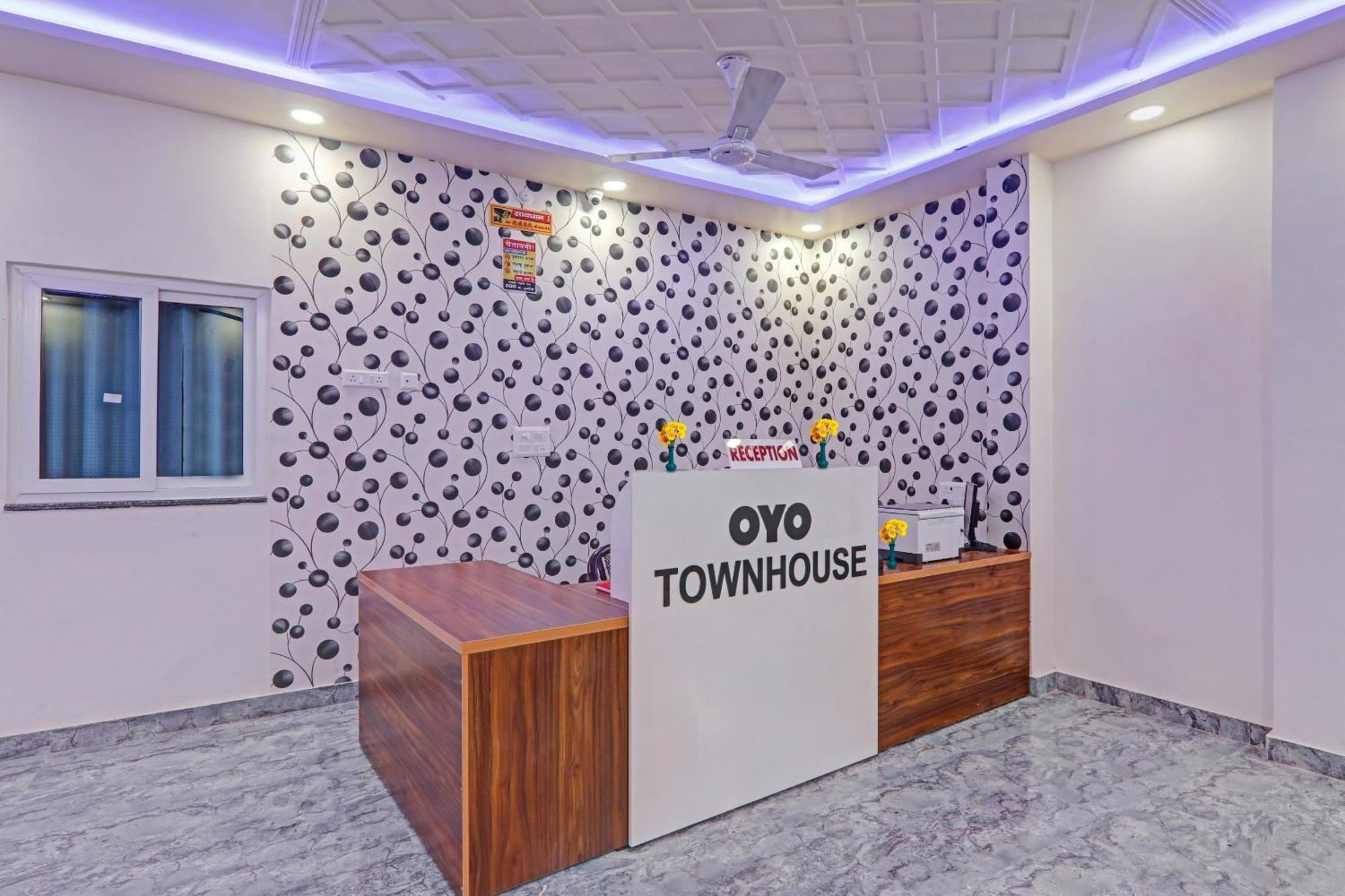 Townhouse P.S.Palace Near Amausi Metro Station Lucknow Luaran gambar